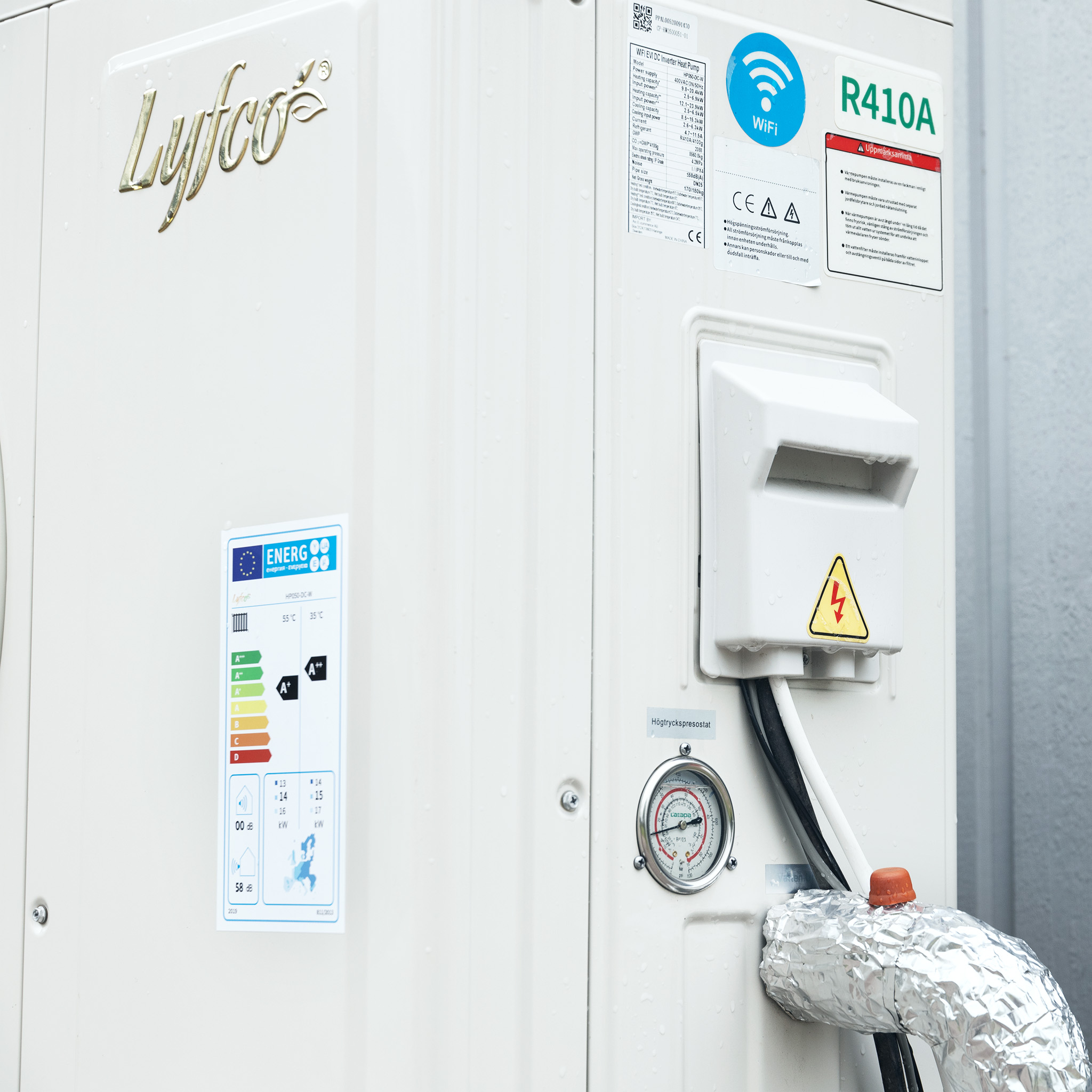 Luft-vatten värmepump 24kW | Klarar -30°C | Värmer 300m² | Inverter | WiFi Luft-vatten värmepump 24kW | Klarar -30°C | Värmer 300m² | Inverter | WiFi