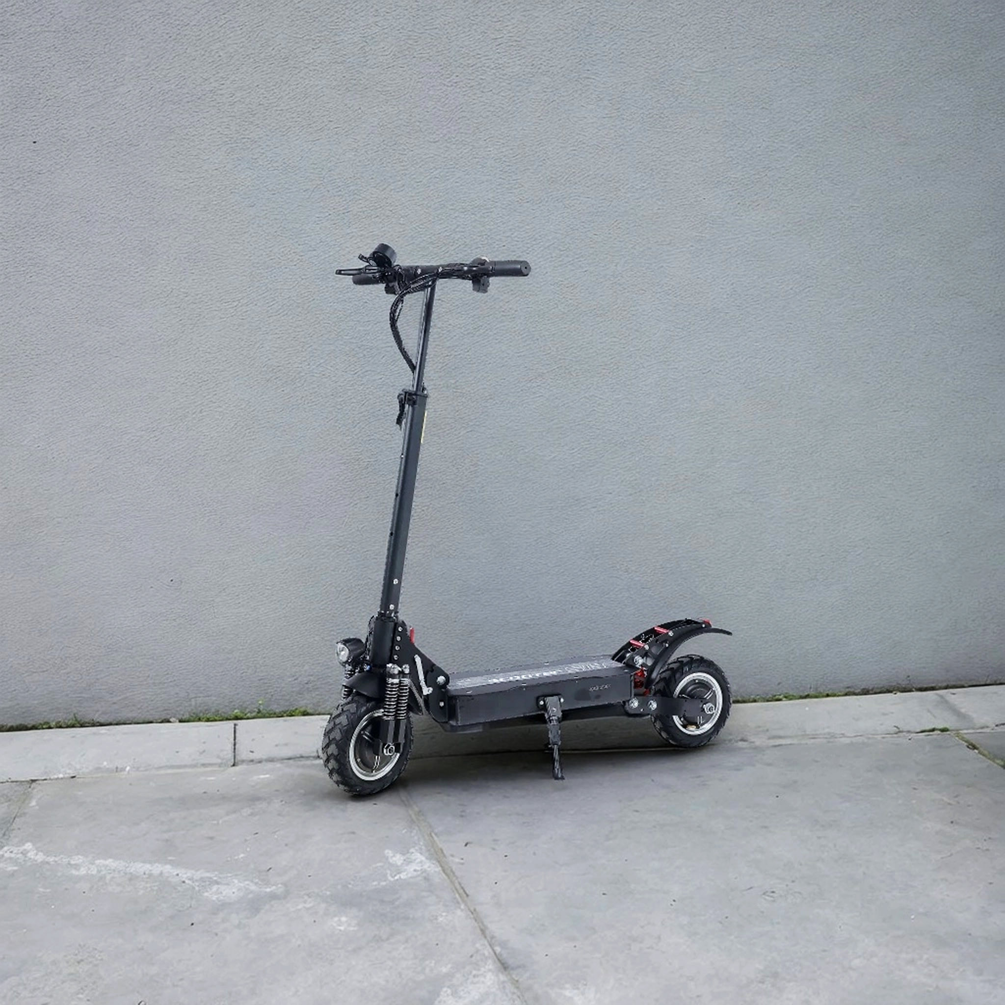 Elsparkcykel 2400W Premium | 70 km/tim | Hopf�llbar | Lyfco
