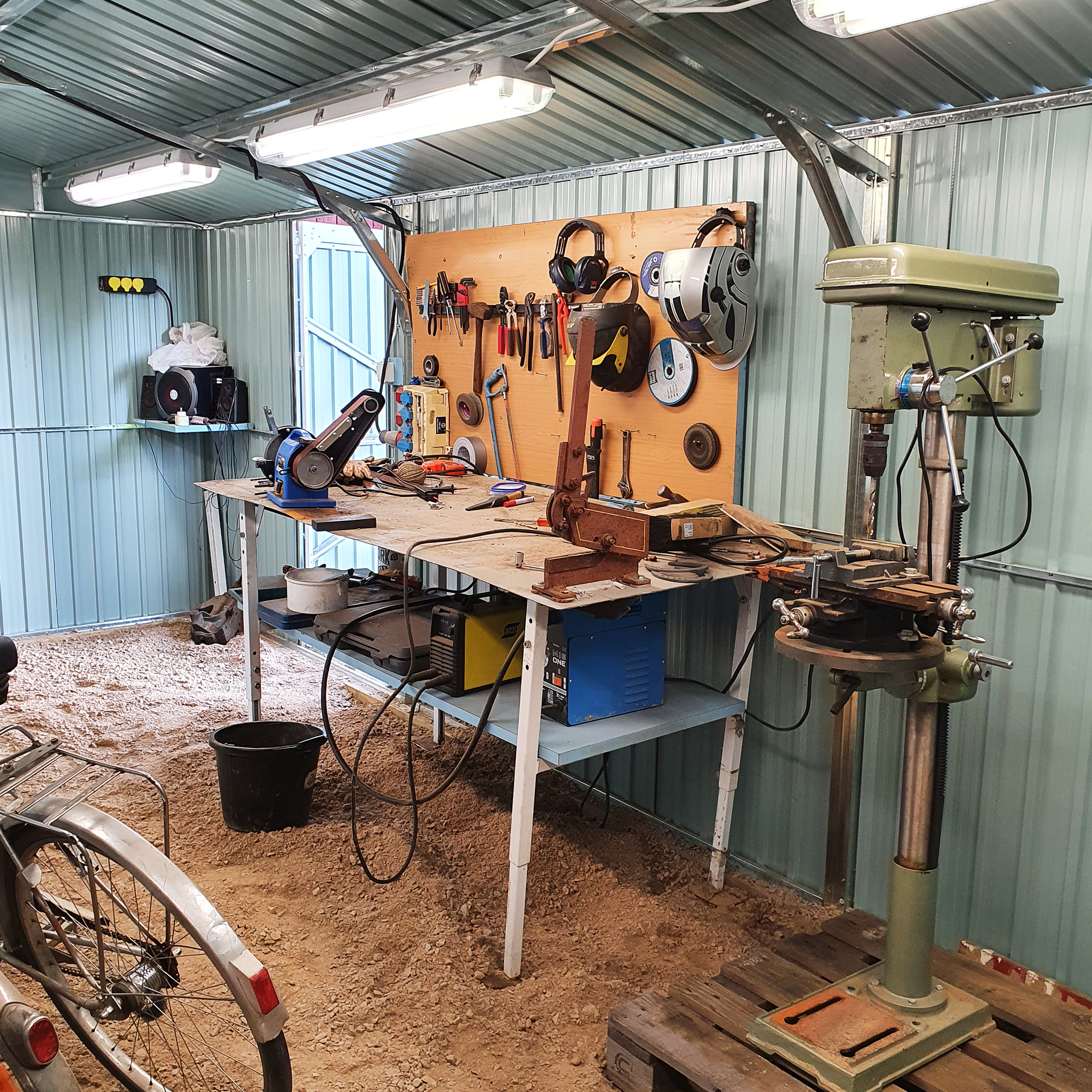 Pl�tgarage 18m� | Dubbel d�rr |�Komplett byggsats