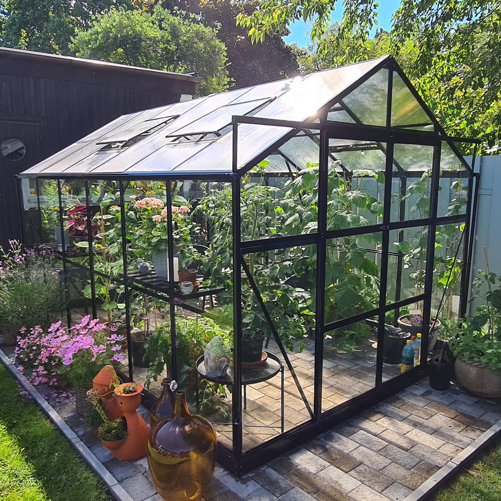 Växthus 9,6 m² | 4mm säkerhetsglas | 5 års stormgaranti Växthus 9,6 m² | 4mm säkerhetsglas | 5 års stormgaranti