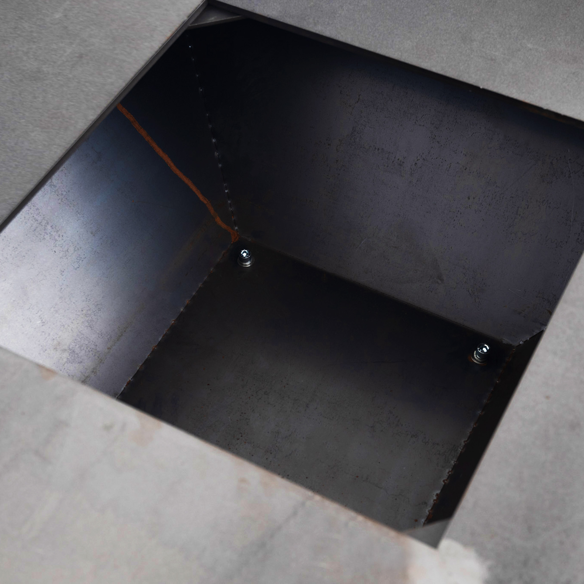 Vedeldad grill i cortenst�l | Ytter�n