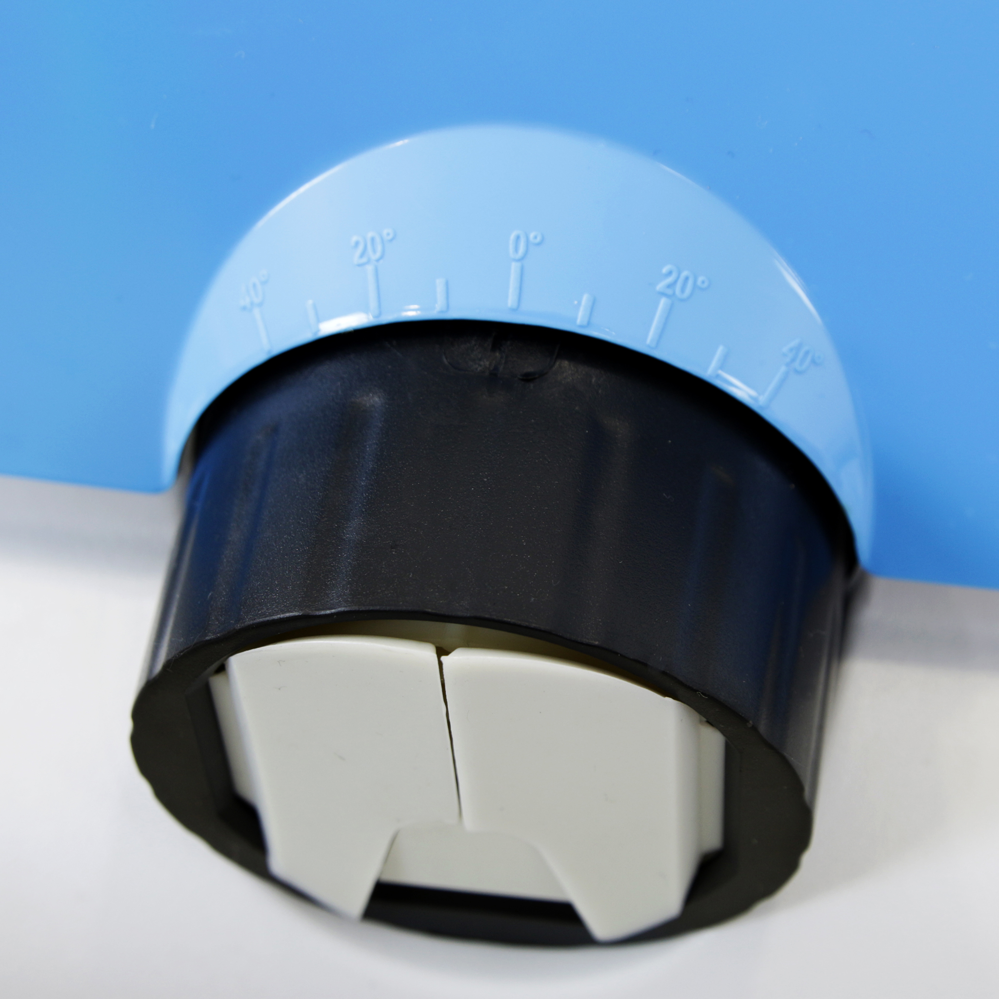 Trådlös poolrobot med litiumbatteri | Lyfco Tornado F1 Trådlös poolrobot med litiumbatteri | Lyfco Tornado F1