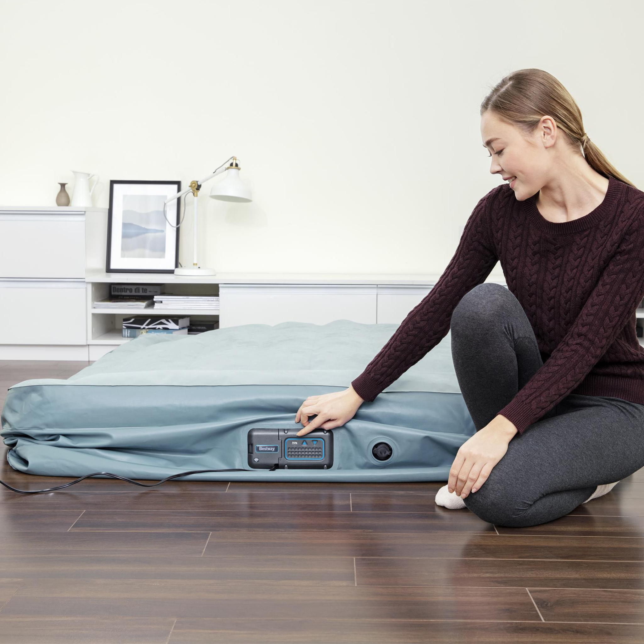 Tjock uppblåsbar dubbelsäng med APP-styrning - Bestway Tritech Queen Airbed Tjock uppblåsbar dubbelsäng med APP-styrning - Bestway Tritech Queen Airbed