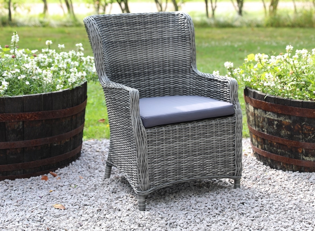 F�t�lj i gr� konstrotting | M�rkgr� dyna & aluminiumstomme | Jacksonville