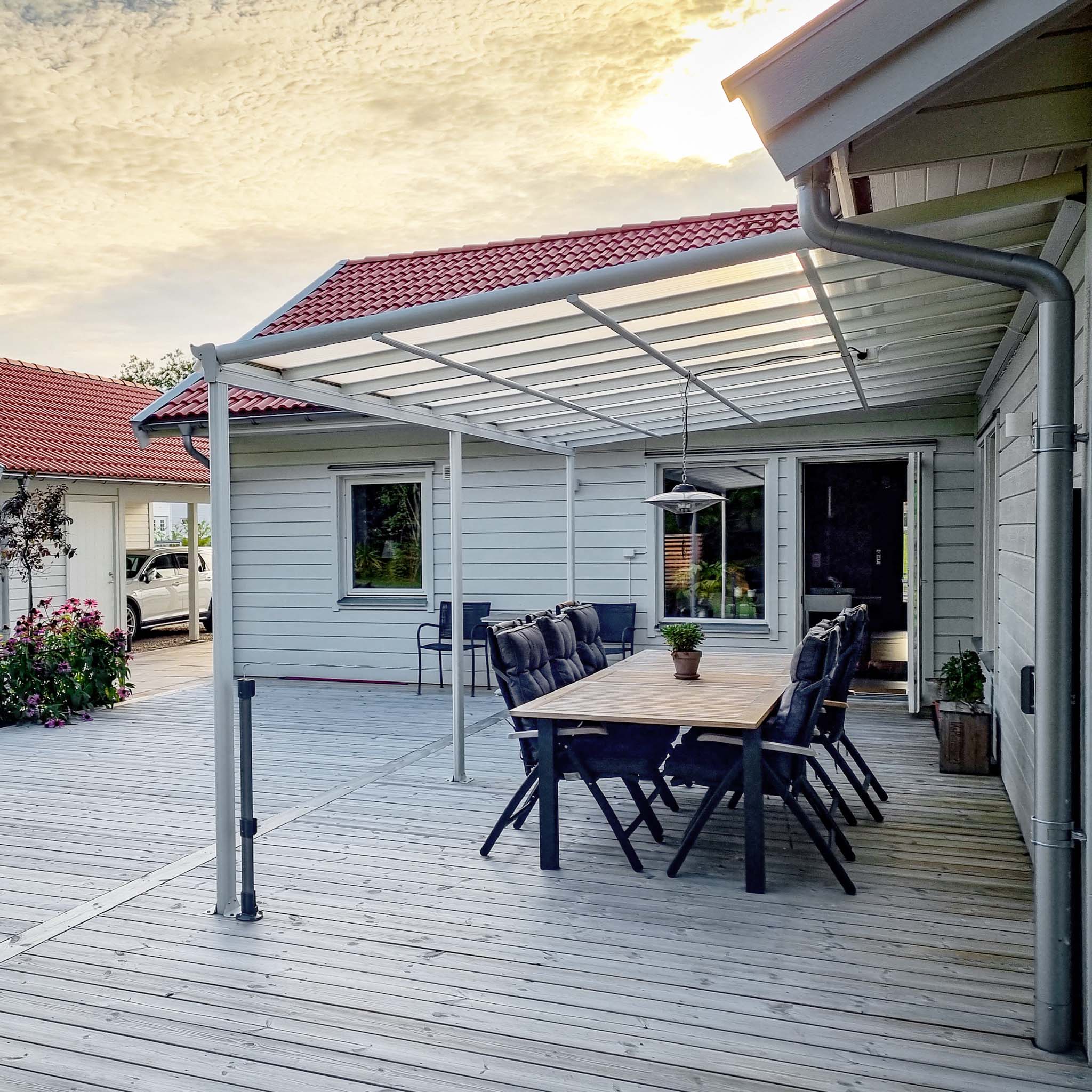 Altantak 5.6x3.0m | Extra hög | Kanalplast / Aluminium Altantak 5.6x3.0m | Extra hög | Kanalplast / Aluminium