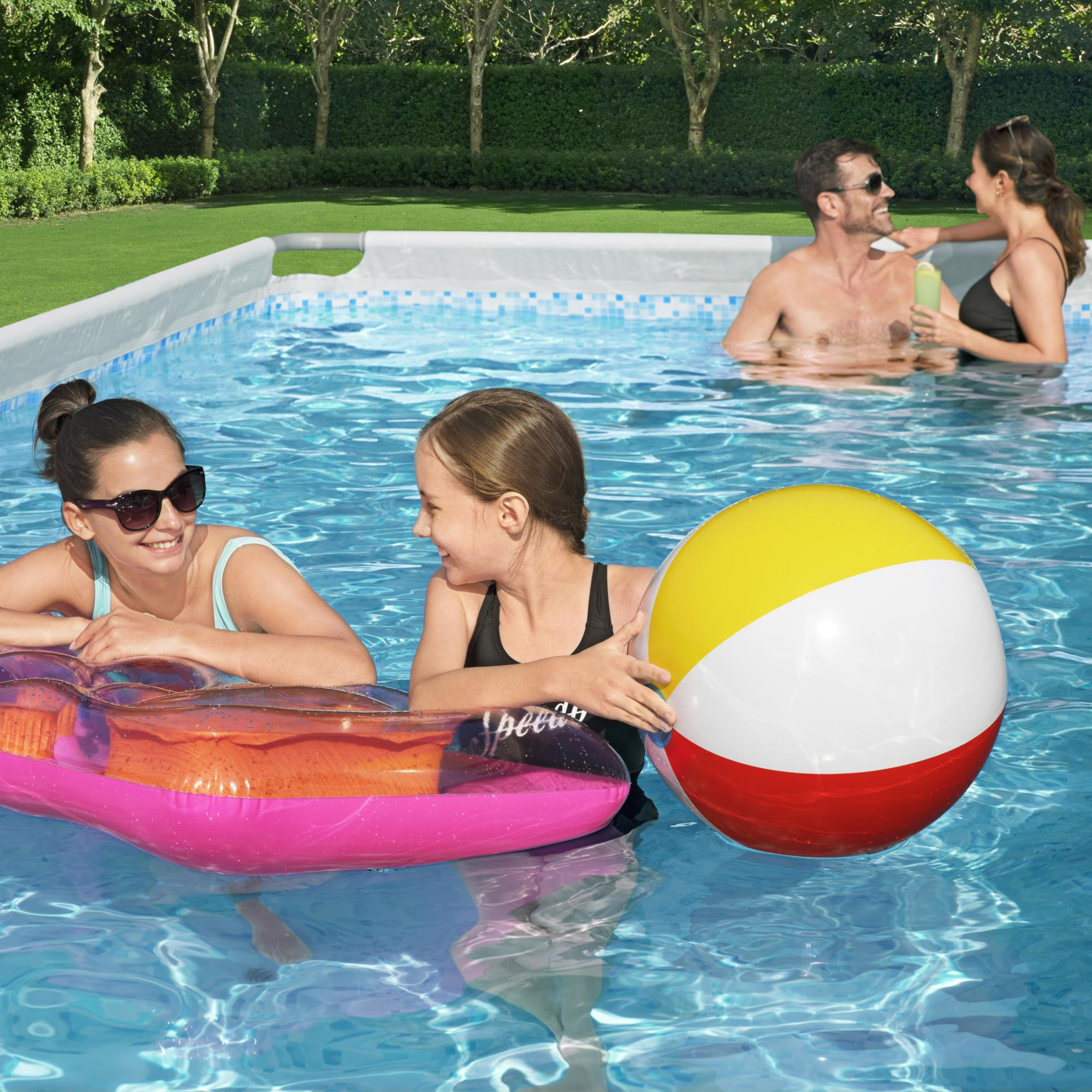 Bestway pool ovan mark 6,4x2,74m - 132cm djup | Power Steel (5611Z) Bestway pool ovan mark 6,4x2,74m - 132cm djup | Power Steel (5611Z)