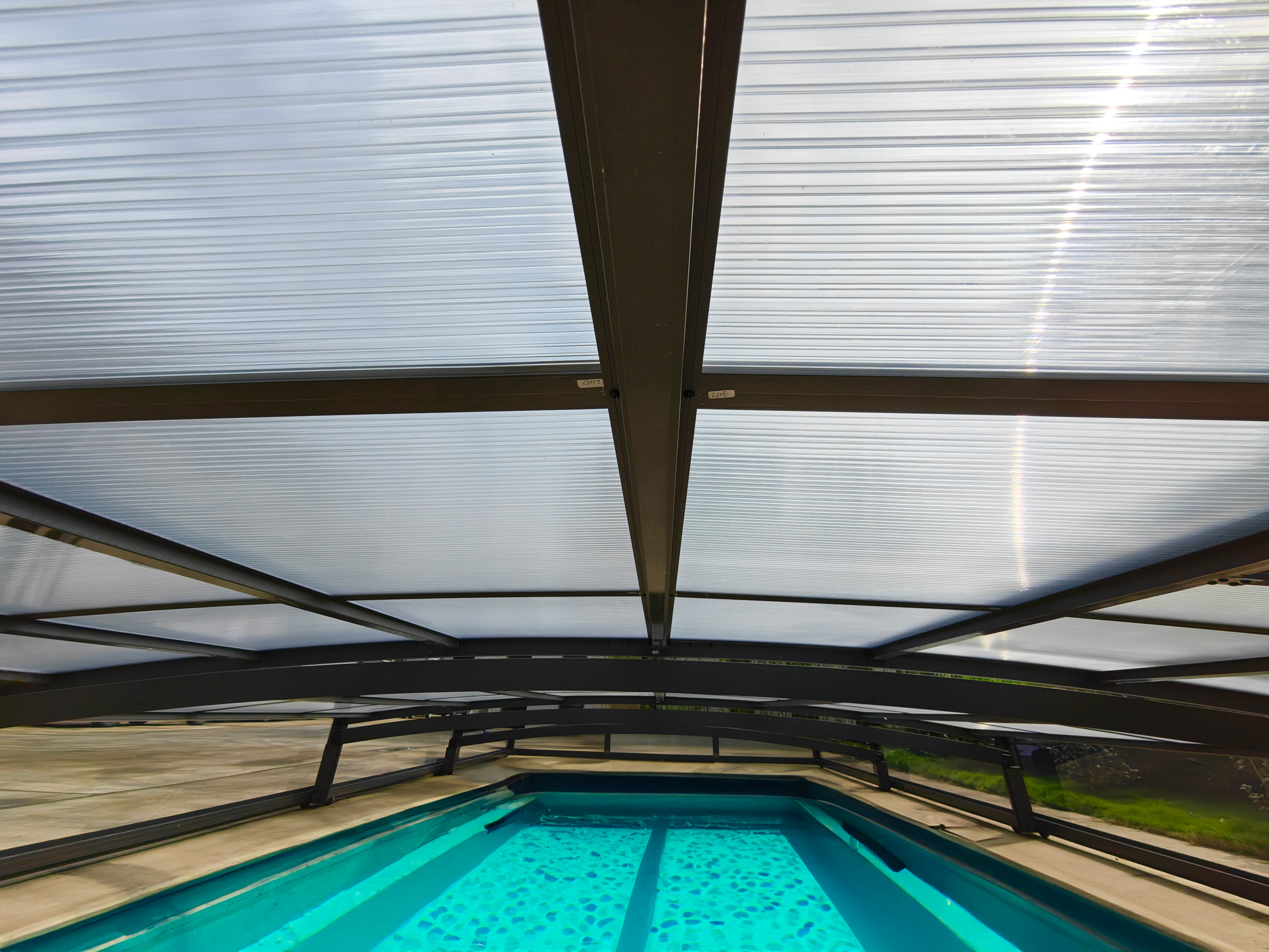 Pooltak 4x8m | Utan skenor | UV-skydd Pooltak 4x8m | Utan skenor | UV-skydd