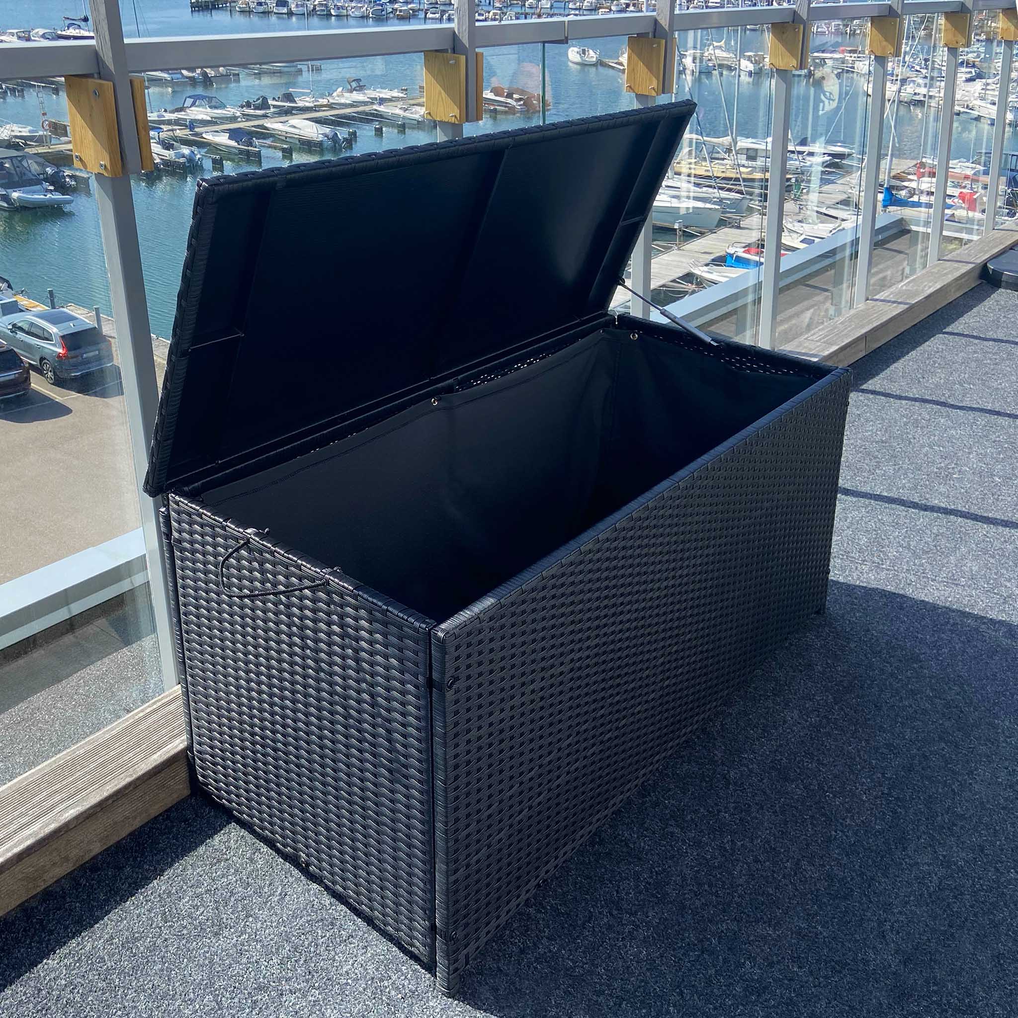 Dynbox i konstrotting till utemöbler | Svart Dynbox i konstrotting till utemöbler | Svart
