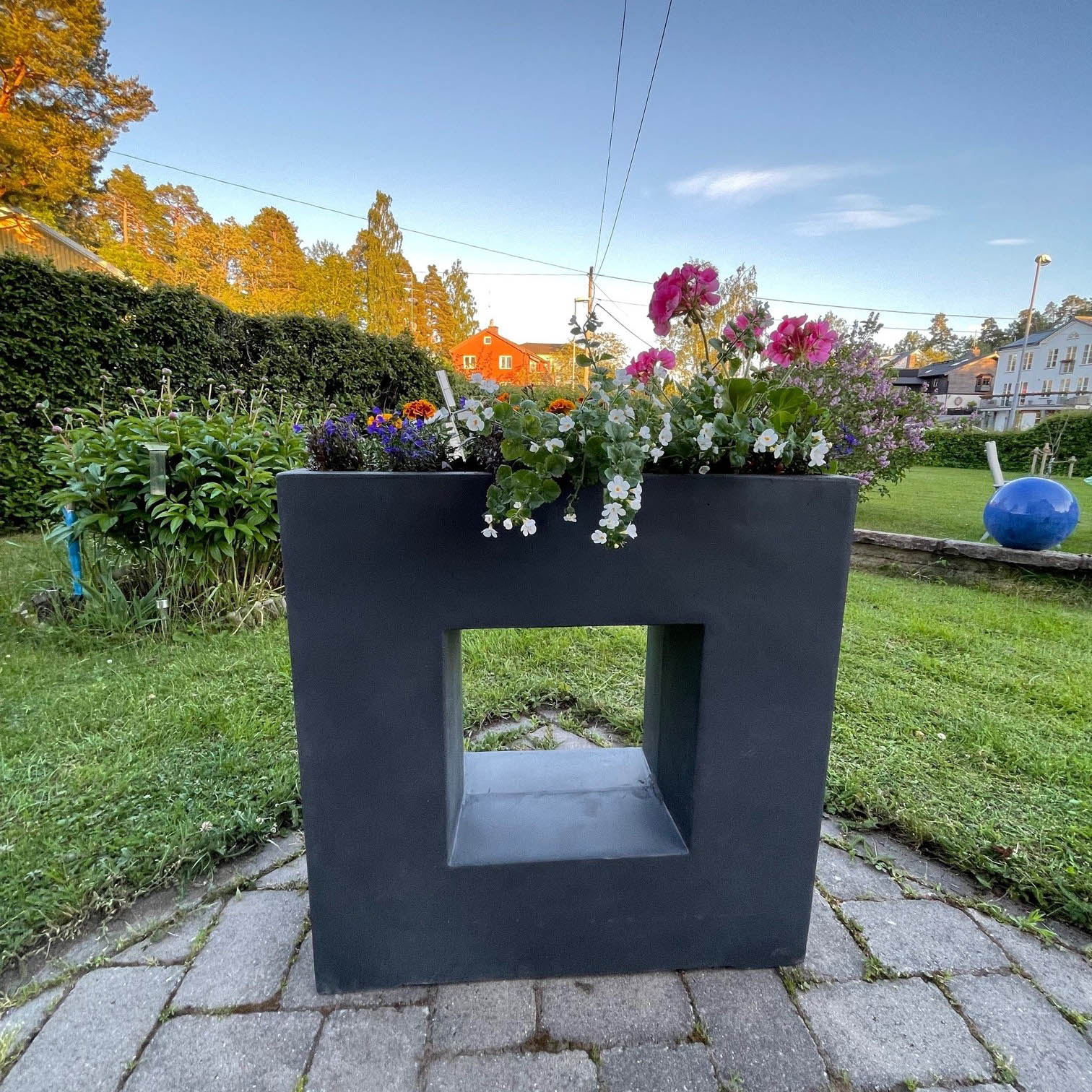Fiberarmerad kruka i exklusiv design | Granit/svart Fiberarmerad kruka i exklusiv design | Granit/svart