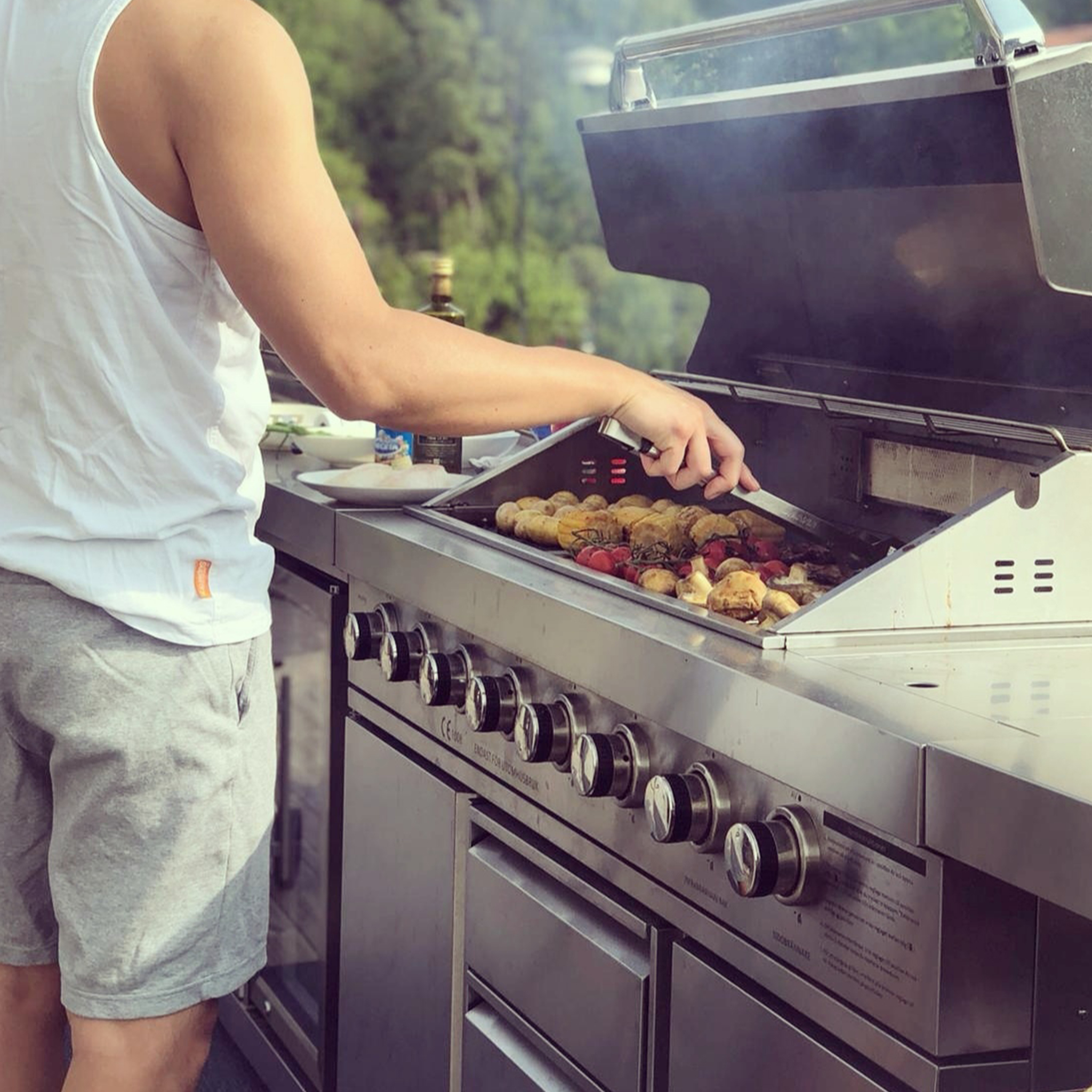 Stor rostfri gasolgrill/utekök med varmluftsfunktion | New Orleans Stor rostfri gasolgrill/utekök med varmluftsfunktion | New Orleans