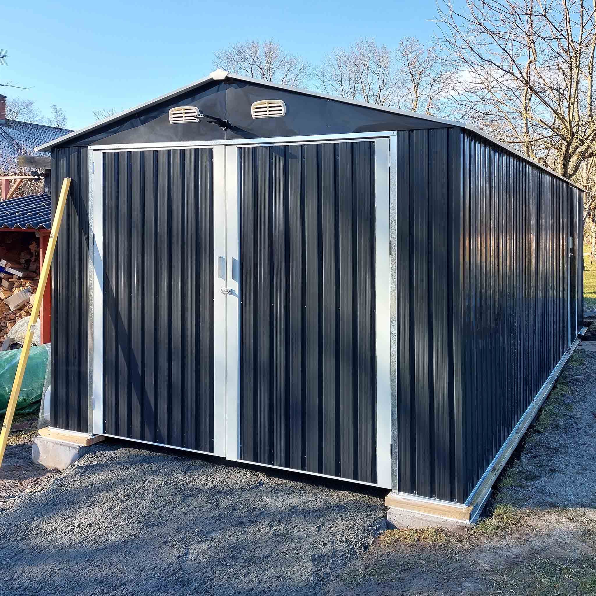 Pl�tgarage 18m� | Dubbel d�rr |�Komplett byggsats