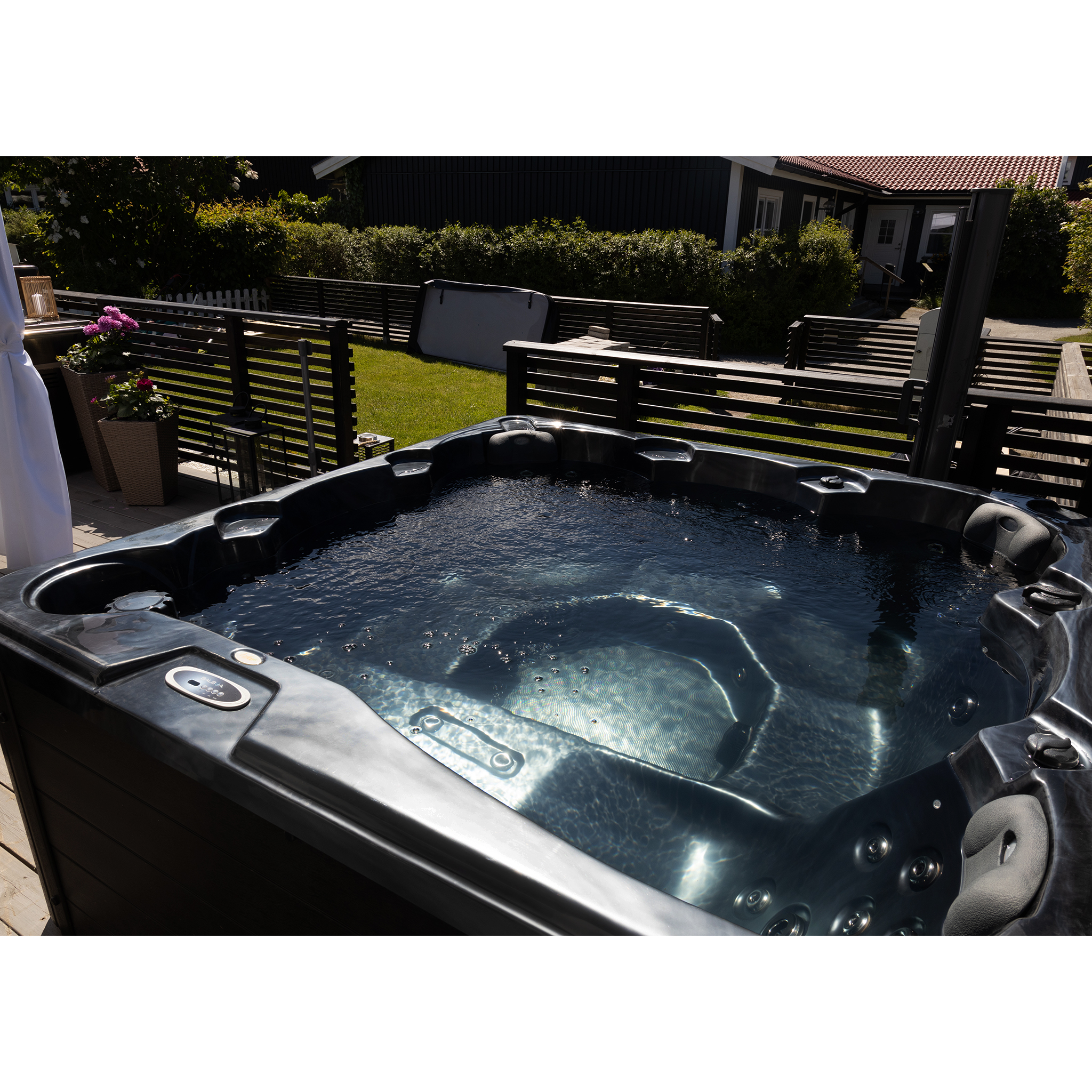 Spabad Poseidon Blackline - 5-6 personer | Lyfco Spabad Poseidon Blackline - 5-6 personer | Lyfco