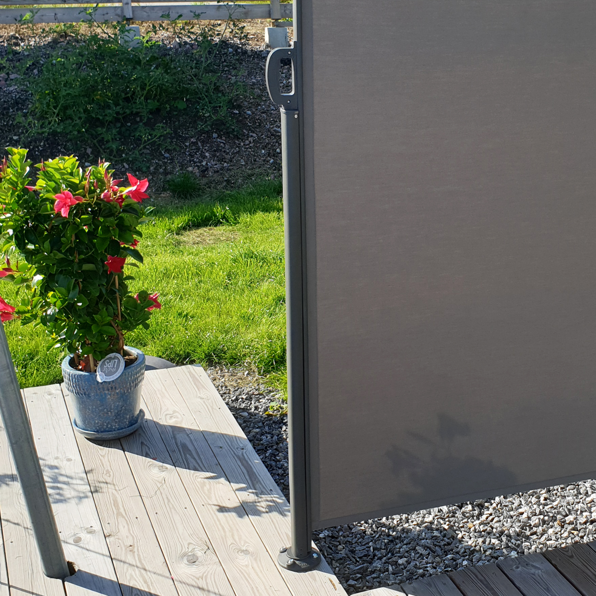 Hög sidomarkis 1,8x3m | Sol-, vind- och insynsskydd | Metalcraft Hög sidomarkis 1,8x3m | Sol-, vind- och insynsskydd | Metalcraft
