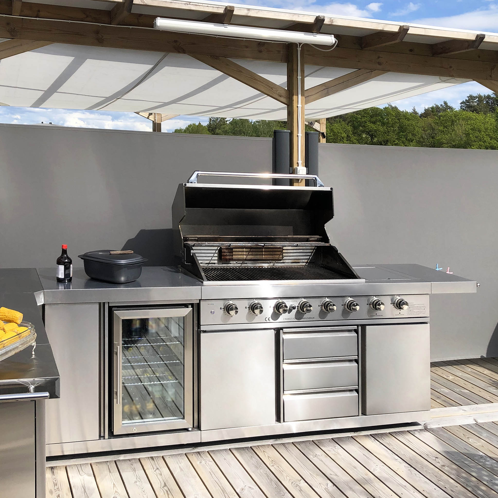 Stor rostfri gasolgrill/utekök med varmluftsfunktion | New Orleans Stor rostfri gasolgrill/utekök med varmluftsfunktion | New Orleans
