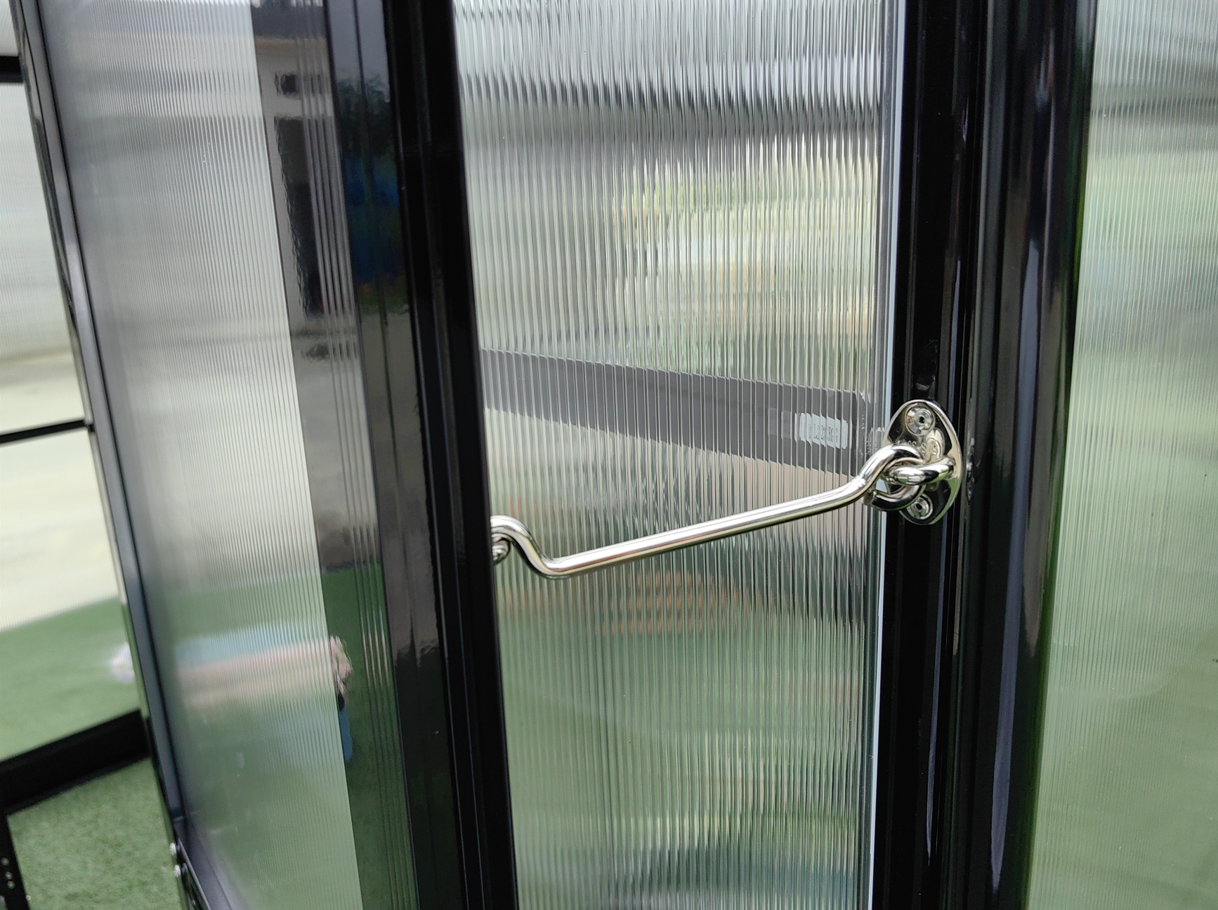 Växthus 18m² Premium | Extra hög odlingshöjd | 6mm kanalplast | Svart Växthus 18m² Premium | Extra hög odlingshöjd | 6mm kanalplast | Svart