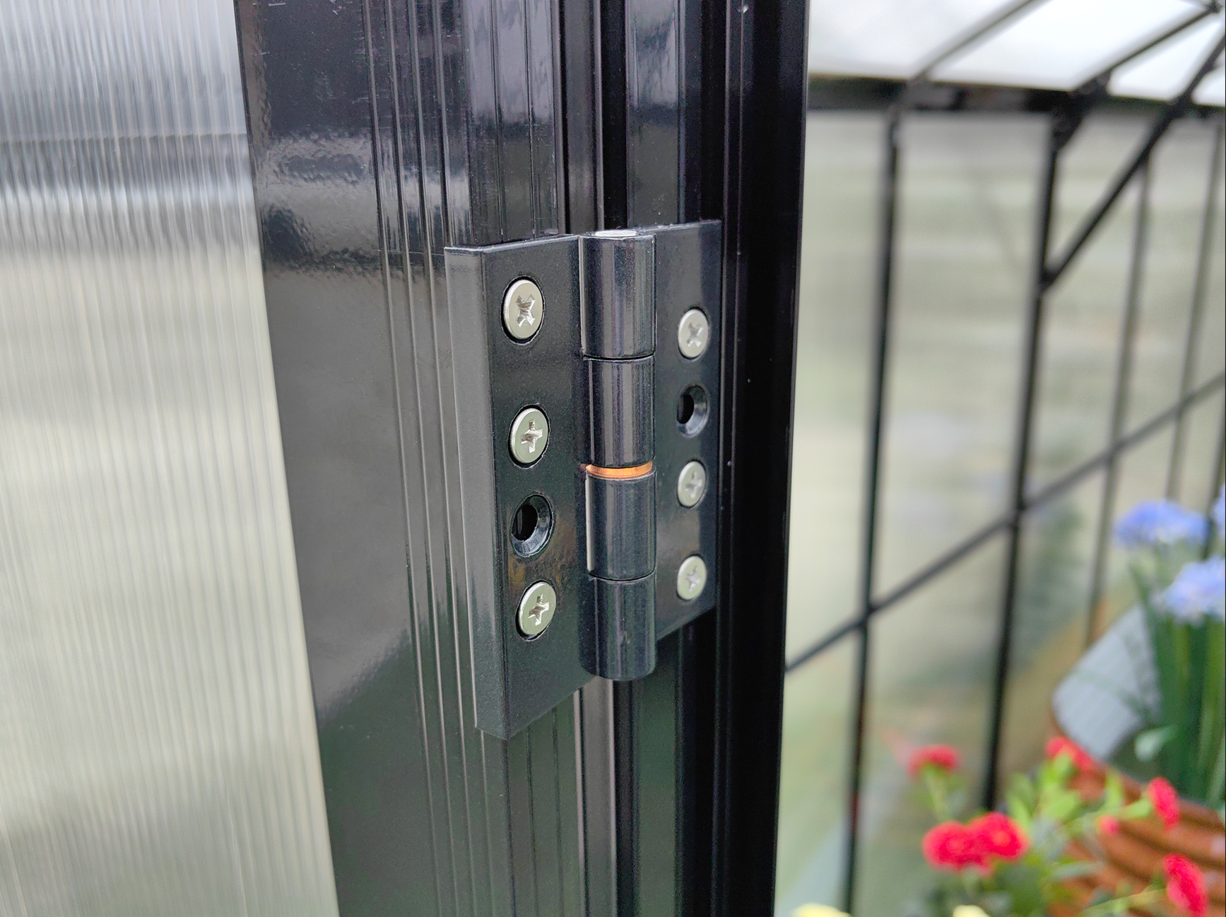 Växthus 18m² Premium | Extra hög odlingshöjd | 6mm kanalplast | Svart Växthus 18m² Premium | Extra hög odlingshöjd | 6mm kanalplast | Svart