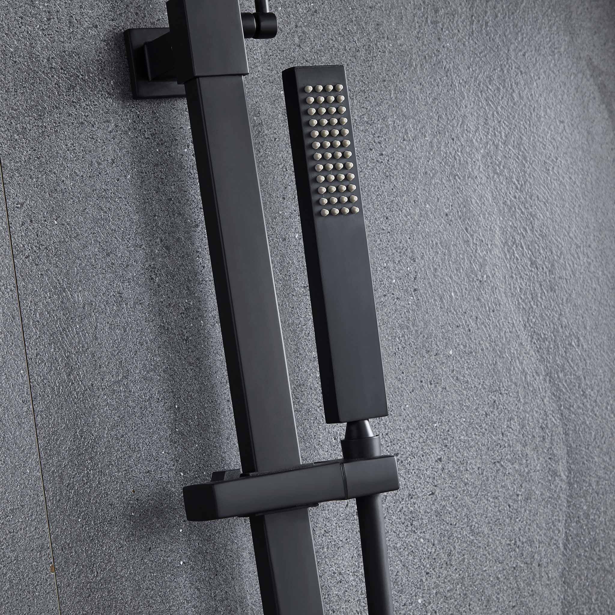 Komplett takduschset med handdusch i kantig design | Svart Komplett takduschset med handdusch i kantig design | Svart