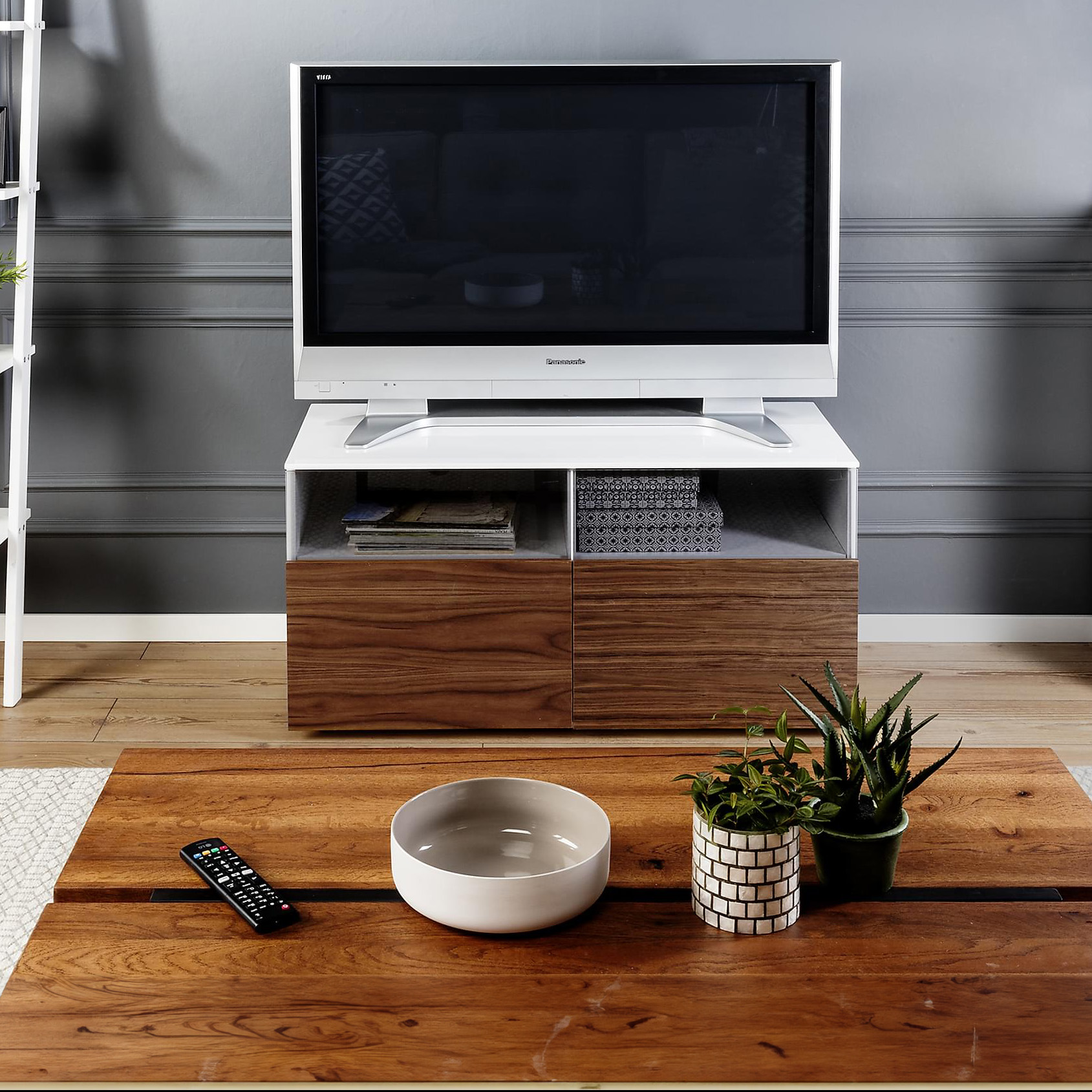TV-b�nk valn�t 100cm | 2 L�dor | Enchant