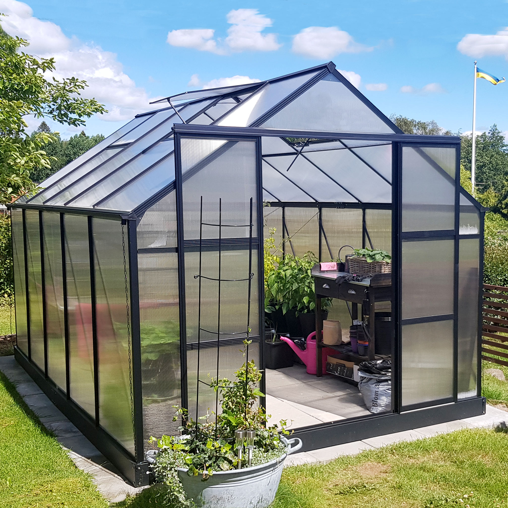 Växthus 8,9m² | Hög odlingshöjd | 6 mm kanalplast Växthus 8,9m² | Hög odlingshöjd | 6 mm kanalplast
