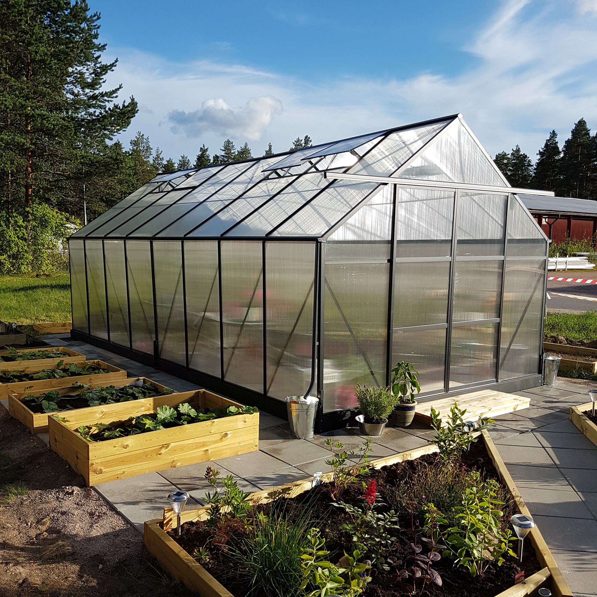 Växthus 18m² Premium | Extra hög odlingshöjd | 6mm kanalplast Växthus 18m² Premium | Extra hög odlingshöjd | 6mm kanalplast