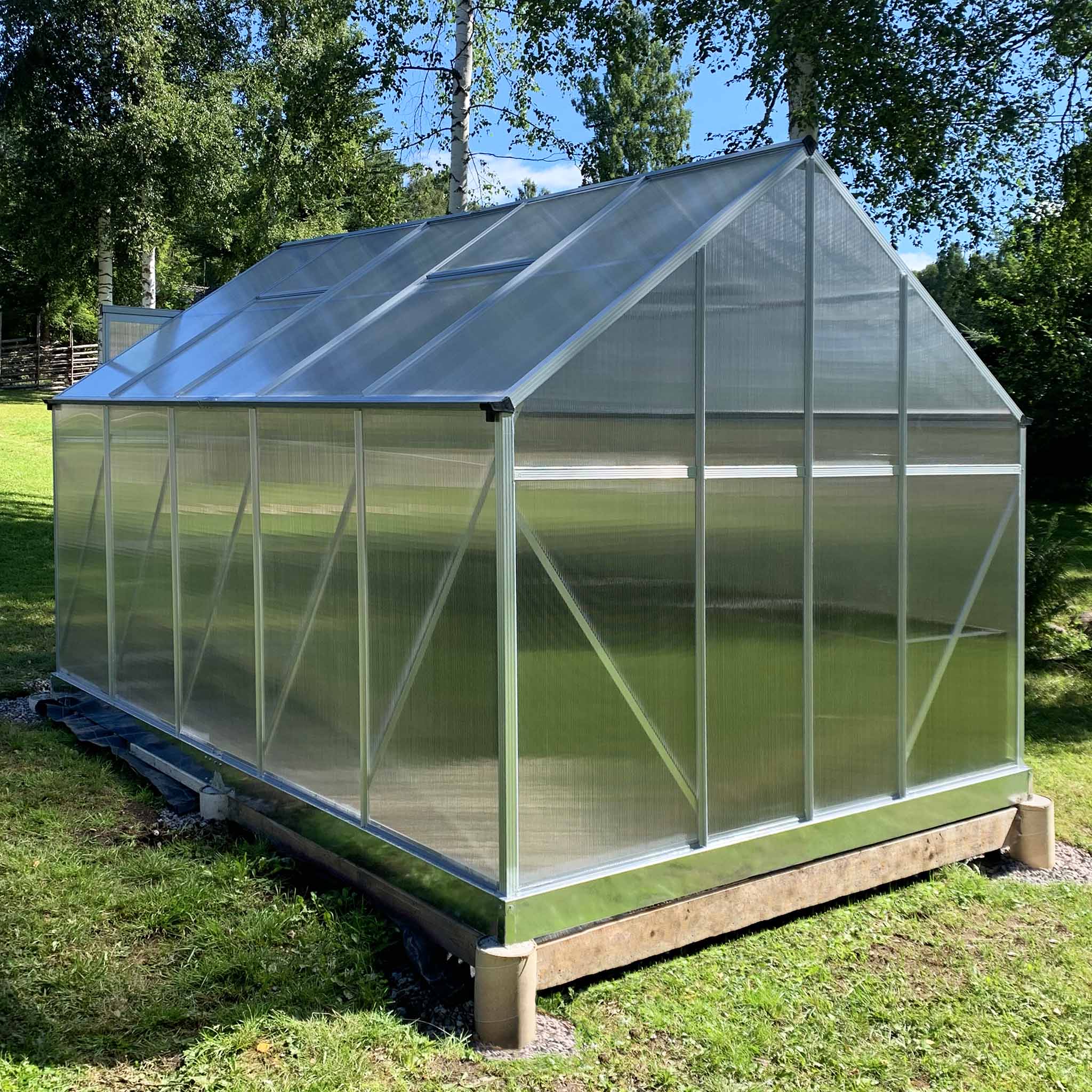 Växthus 8,9m² | Hög odlingshöjd | 6 mm kanalplast Växthus 8,9m² | Hög odlingshöjd | 6 mm kanalplast