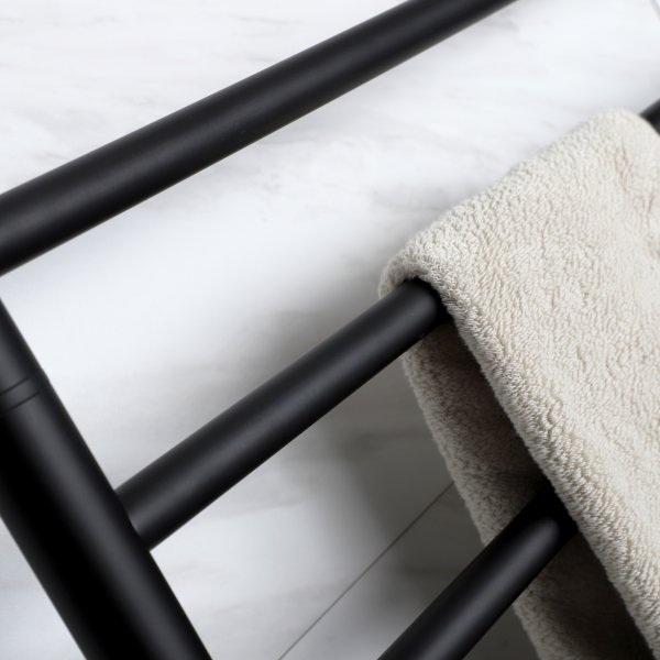 Stor elektrisk handdukstork 63x55x12,5cm | 9007 | Svart Stor elektrisk handdukstork 63x55x12,5cm | 9007 | Svart