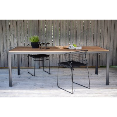 Matbord 205x90 cm i polywood och svart aluminium för uteplats | Break | Matbord i slitstark polywood (aintwood) med trälook