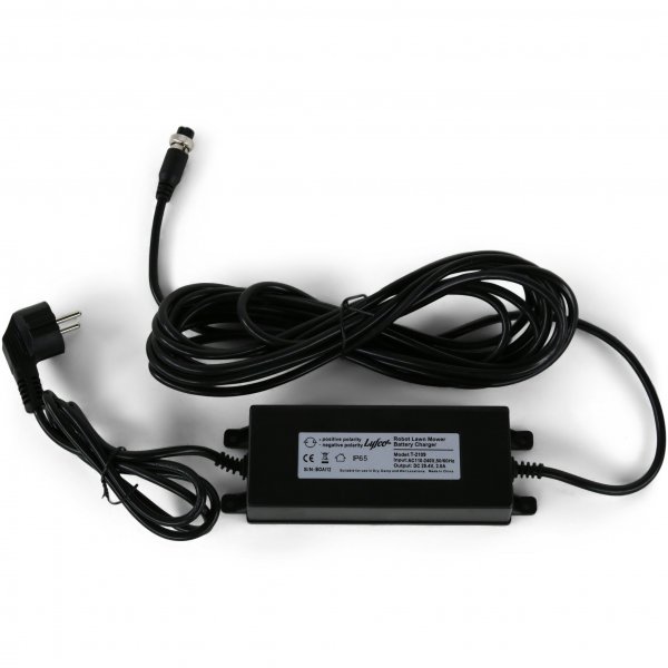 Ntadapter till Lyfco robotgrsklippare - IP65