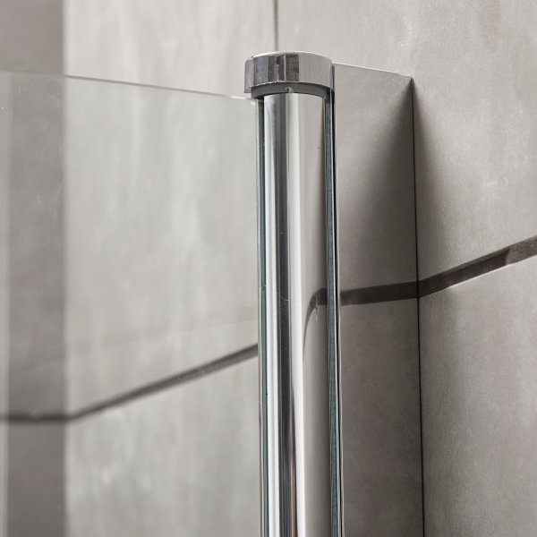 Duschh�rna med rundade d�rrar i 6mm s�kerhetsglas