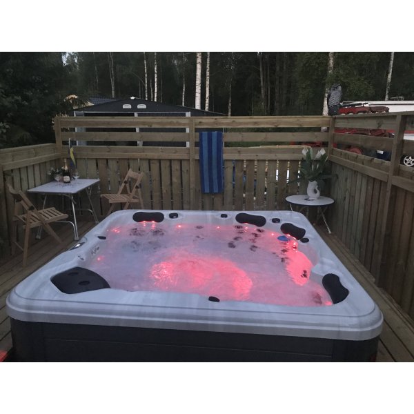 Spabad Ceres Premium - 5-6 Personer | Balboa Styrsystem | LX Pump