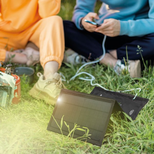 Portabel solpanel 21W | Vikbar | Ladda 2 enheter samtidigt Portabel solpanel 21W | Vikbar | Ladda 2 enheter samtidigt