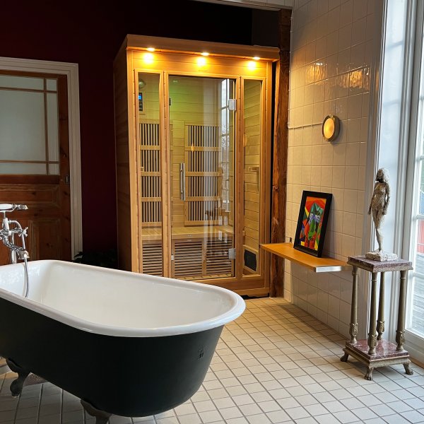 Bastu inomhus för 2 personer | Fullhöjd 210cm | Hamina Bastu inomhus för 2 personer | Fullhöjd 210cm | Hamina