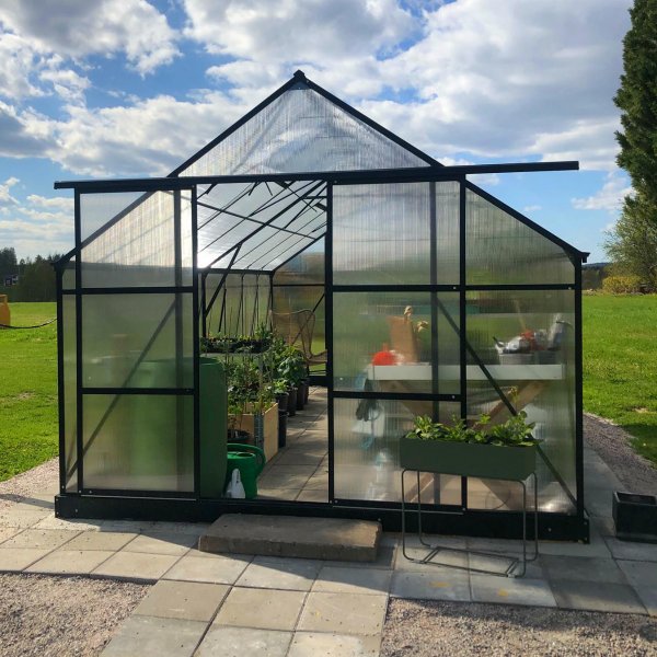 Växthus 18m² Premium | Extra hög odlingshöjd | 6mm kanalplast Växthus 18m² Premium | Extra hög odlingshöjd | 6mm kanalplast