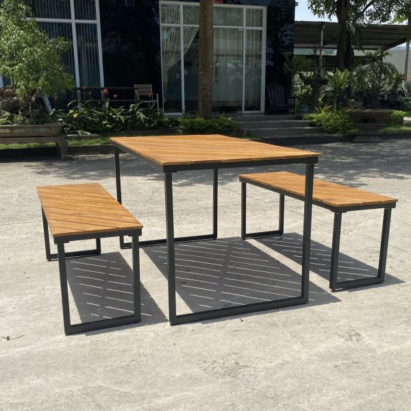 Bord med bnkar | Utomhusmbelset | Acacia | 4 sittplatser | Lyfco ja