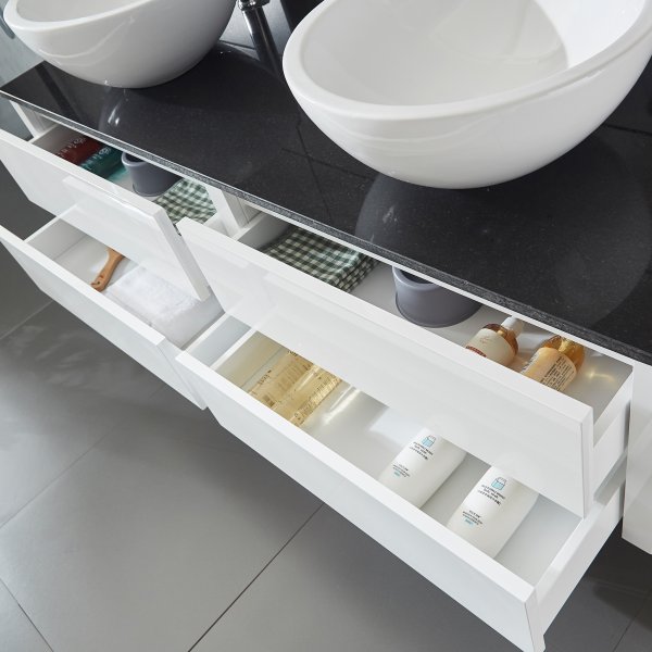 Badrumsm�bel 150cm | Dubbla tv�ttst�ll & badrumsspegel