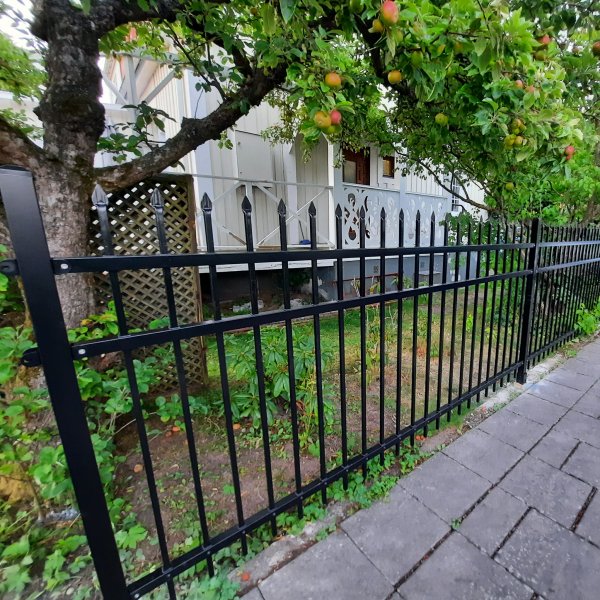 Smidesstaket 150x225cm