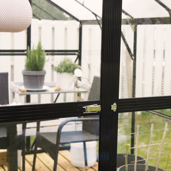 Växthus 6,4 m² | 4 mm säkerhetsglas | 5 års stormgaranti Växthus 6,4 m² | 4 mm säkerhetsglas | 5 års stormgaranti