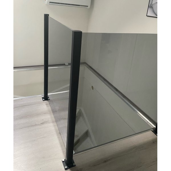 Glasr�cke / staket i tonat glas | Flerpack