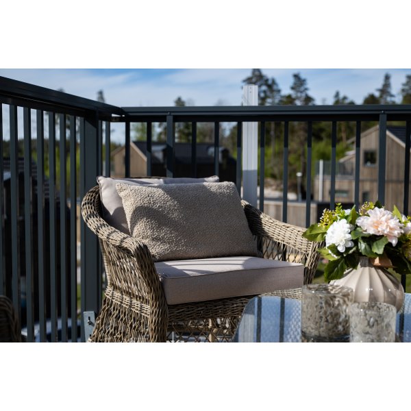 Loungegrupp i naturfärgad konstrotting | 4-delad med soffa, fåtöljer & bord | Ängsö Loungegrupp i naturfärgad konstrotting | 4-delad med soffa, fåtöljer & bord | Ängsö