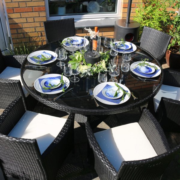 Rund matgrupp utemöbler | 6 stolar | Dynor ingår | Lyfco Tylösand Rund matgrupp utemöbler | 6 stolar | Dynor ingår | Lyfco Tylösand