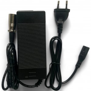 Batteriladdare till 1600W elscooter med navmotor Batteriladdare till 1600W elscooter med navmotor