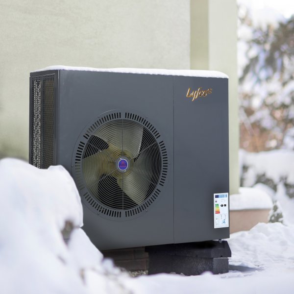 Luft/vatten Värmepump 16kW | Värmer 220m² | Klarar -30°C | Inverter | WiFi Luft/vatten Värmepump 16kW | Värmer 220m² | Klarar -30°C | Inverter | WiFi