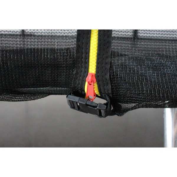 Oval Studsmatta | 2,44 x 3,96 m | Svart Oval Studsmatta | 2,44 x 3,96 m | Svart