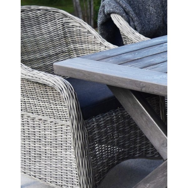 Gråbetsat träbord | 220 cm | Oxford Gråbetsat träbord | 220 cm | Oxford