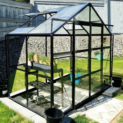Växthus 3,3m2 | 4mm säkerhetsglas | 5 års stormgaranti | Svart | Fullskaligt växthus i mindre format för små trädgårdar och uteplatser