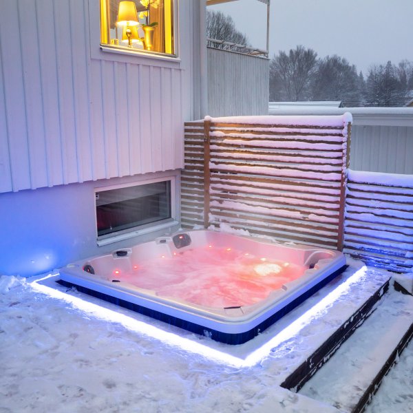 Spabad Poseidon - 5-6 personer | Lyfco Spabad Poseidon - 5-6 personer | Lyfco