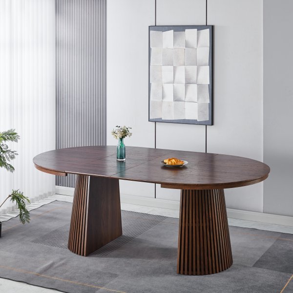 F�rl�ngningsbart runt matbord 120�200 cm i valn�t med plats f�r 4�10 personer | Crossby