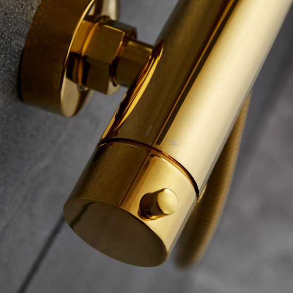 Komplett takduschset med handdusch | Mässing Komplett takduschset med handdusch | Mässing