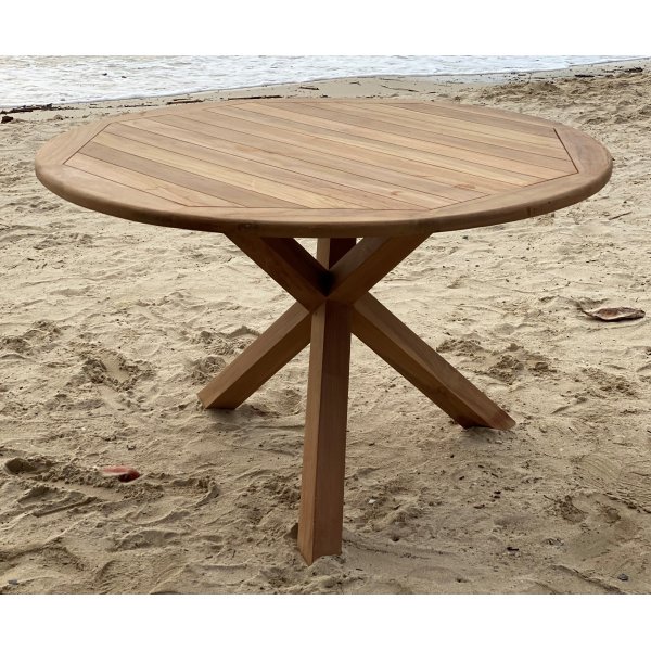 Salt� Matbord �120 cm i Massiv Teak | Runt Matbord