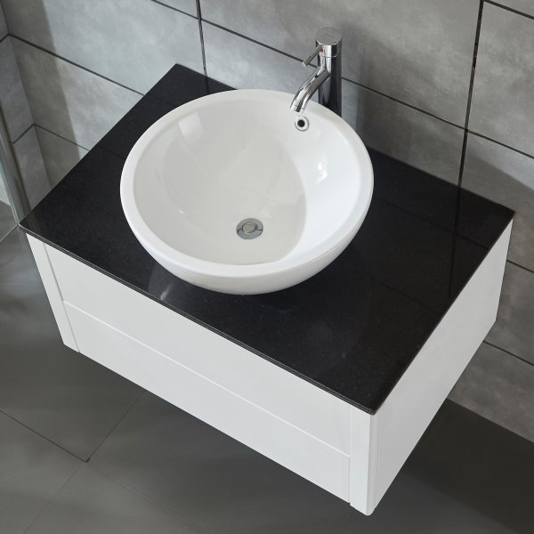 Kommod | Komplett paket med tv�ttst�ll & badrumsspegel